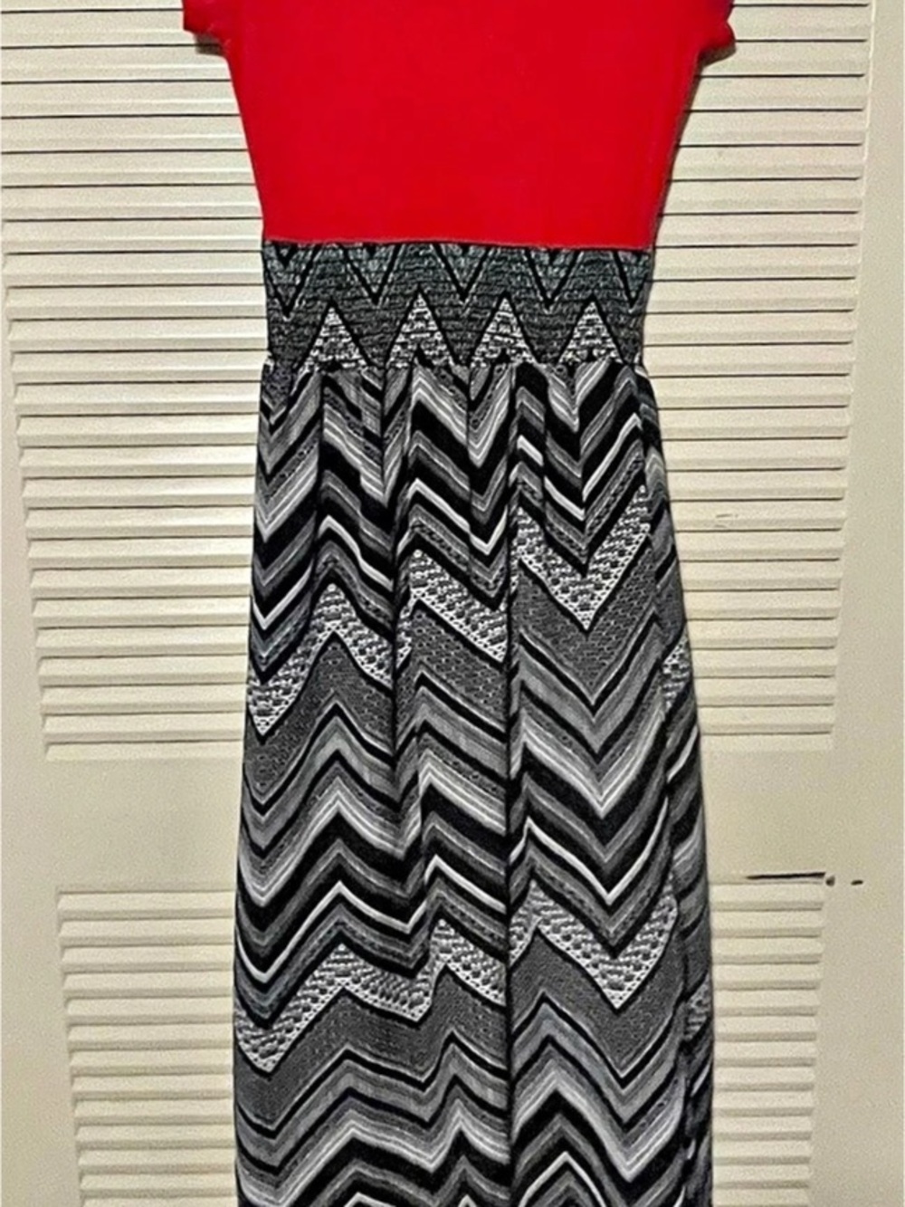 Daily Special Maxi Chevron Dress in Red & Black Size Medium
